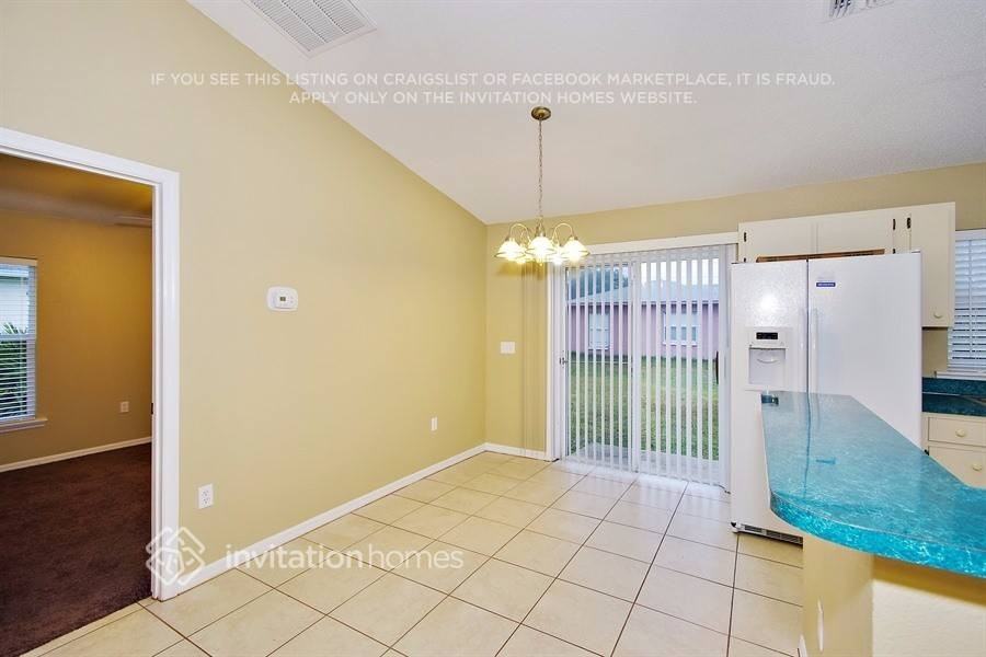 711 Hawk Ln - Photo 4 of 17