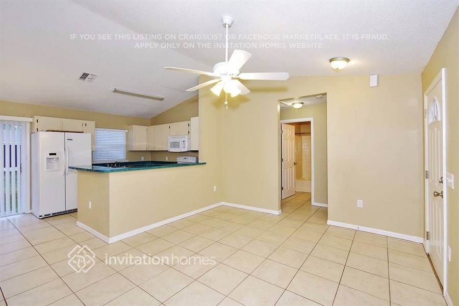 711 Hawk Ln - Photo 5 of 17