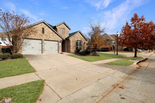 15609 Canyon Rdg - Photo 1 of 1