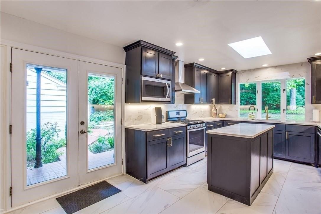 4804 Alan Dale Ln - Photo 6 of 30