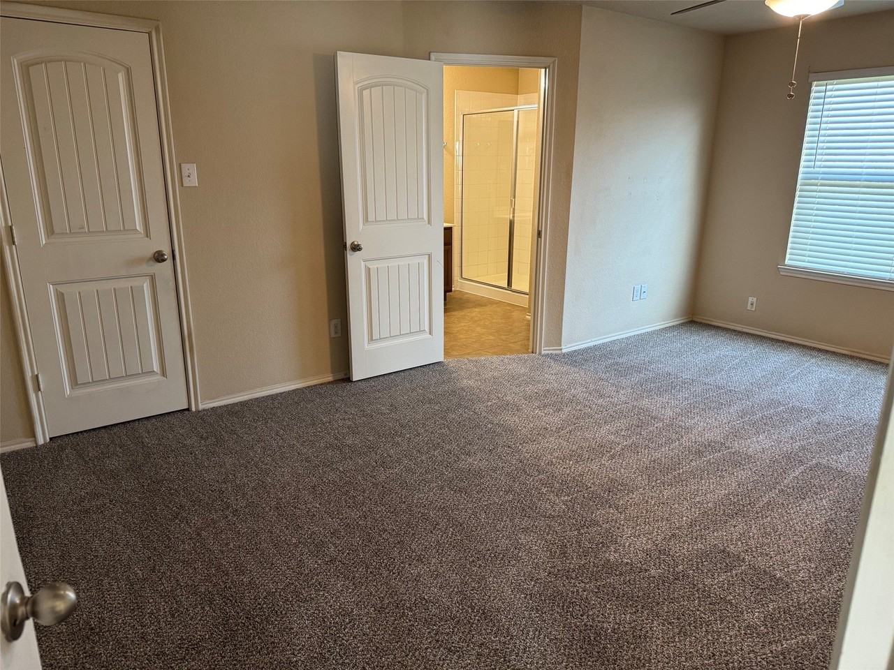 1123 Rainer Dr - Photo 2 of 6