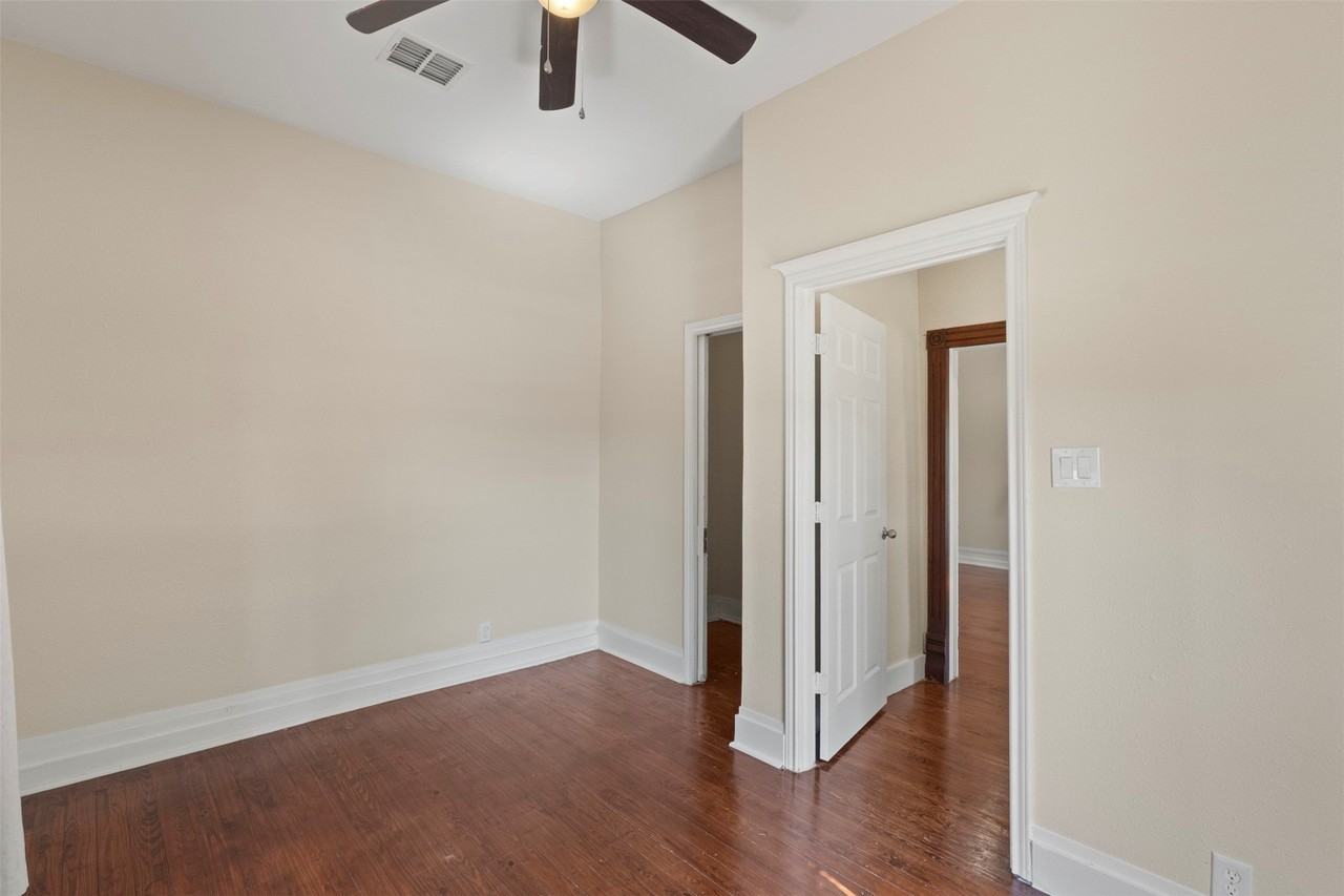 408 S College St - Photo 6 of 20
