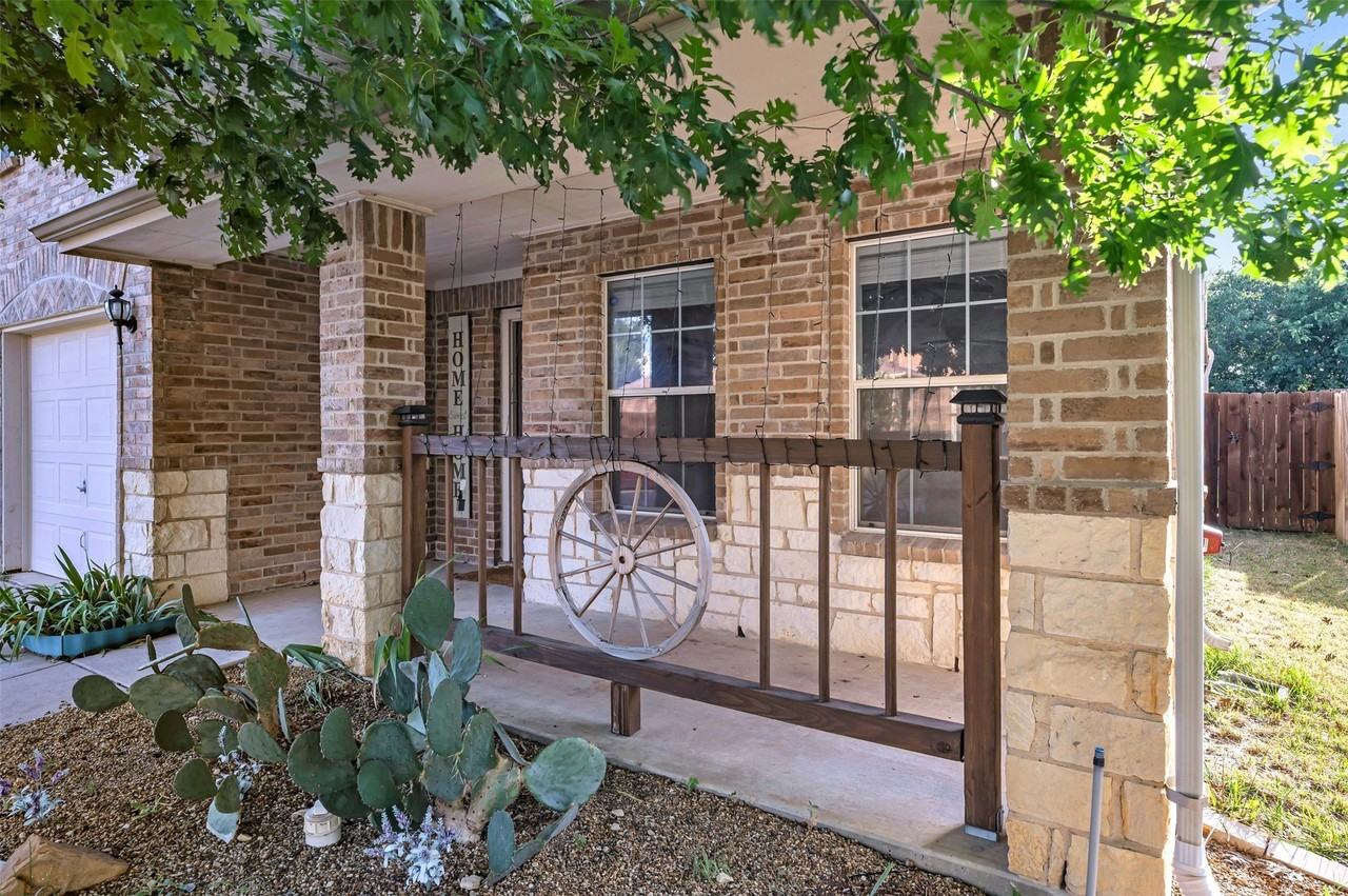 9017 Graywolf Ridge Trl - Photo 3 of 27