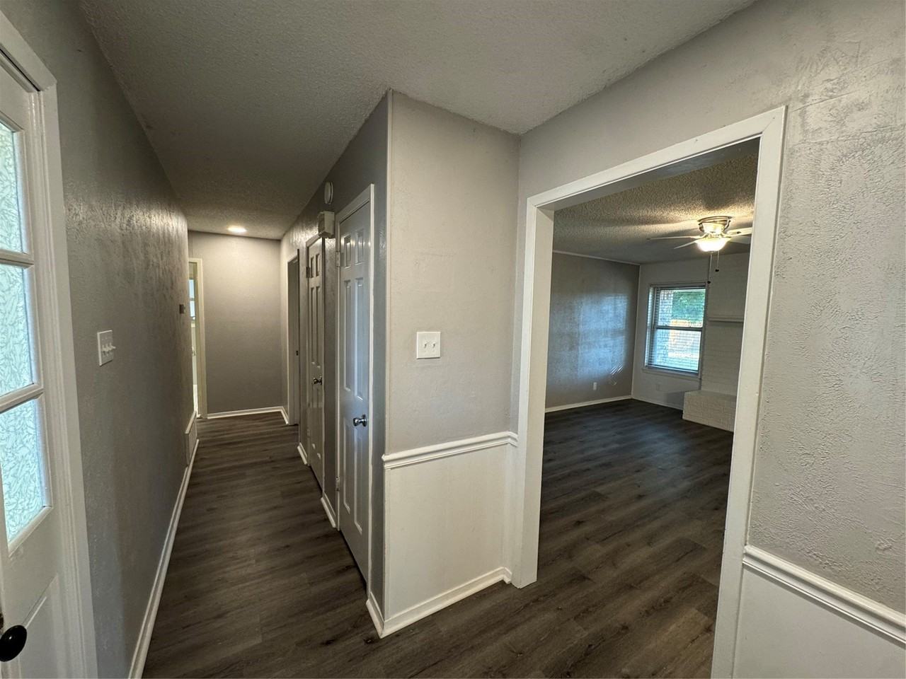 307 Ables St - Photo 4 of 24