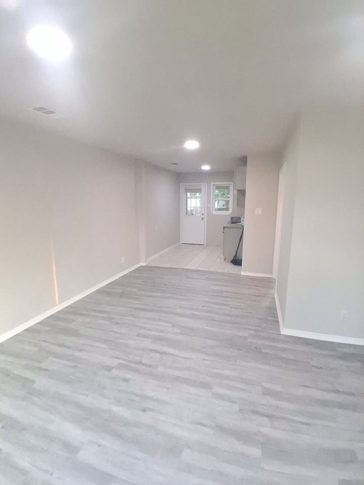 1310 Stone Dr - Photo 5 of 9