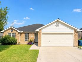 1817 Canterbury Cir - Photo 1 of 1