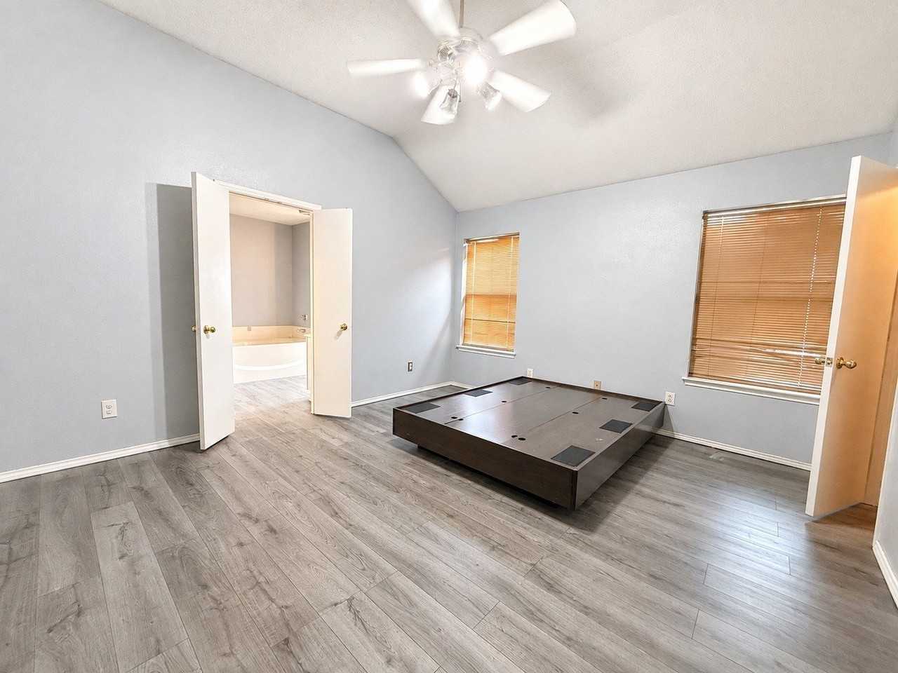 1817 Canterbury Cir - Photo 7 of 12