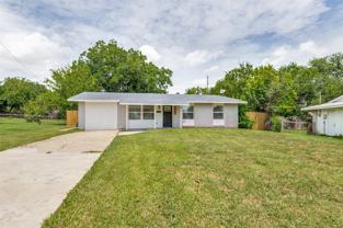 3221 Ridgeview Cir - Photo 1 of 1
