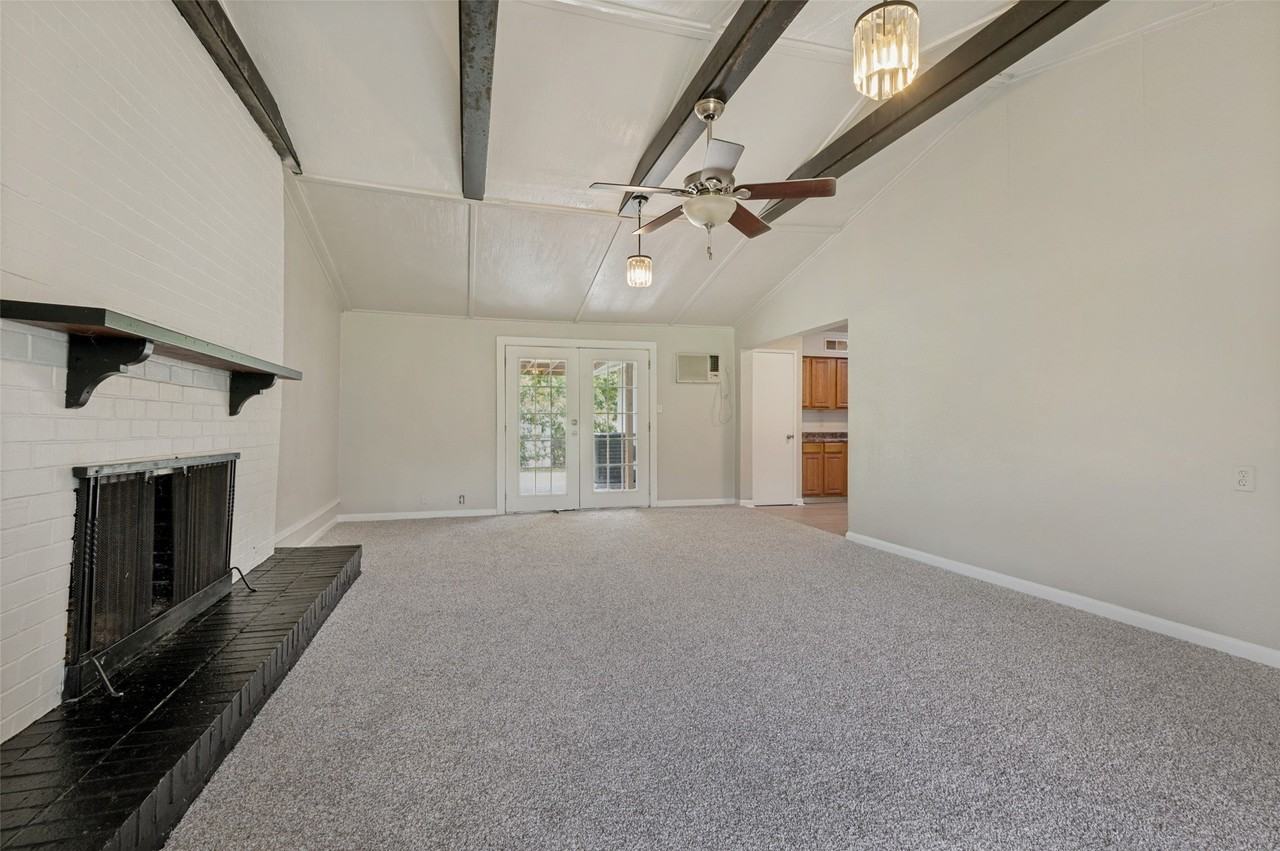3221 Ridgeview Cir - Photo 5 of 12