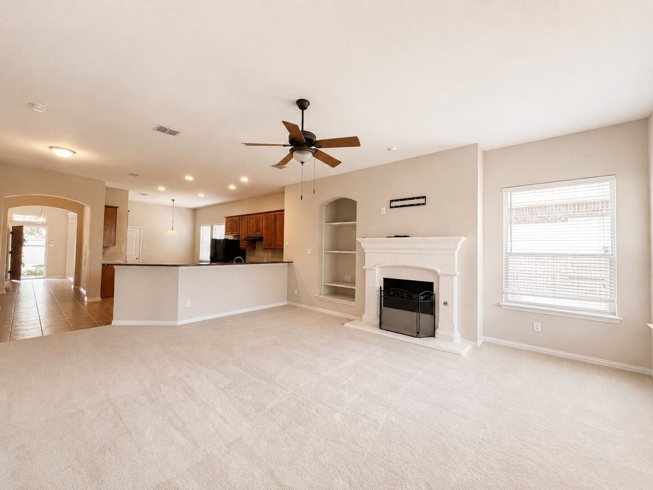 5724 Silverton Ave - Photo 2 of 19