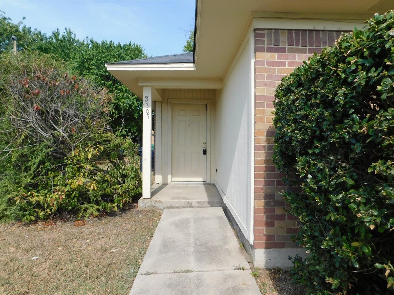 3305 Gardenview Cir - Photo 3 of 18