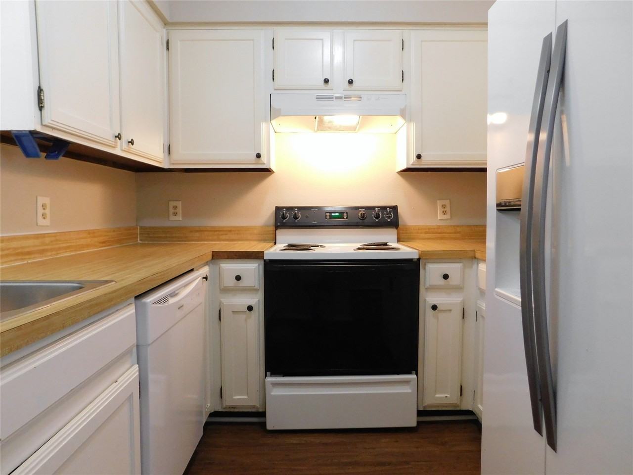 3305 Gardenview Cir - Photo 7 of 18