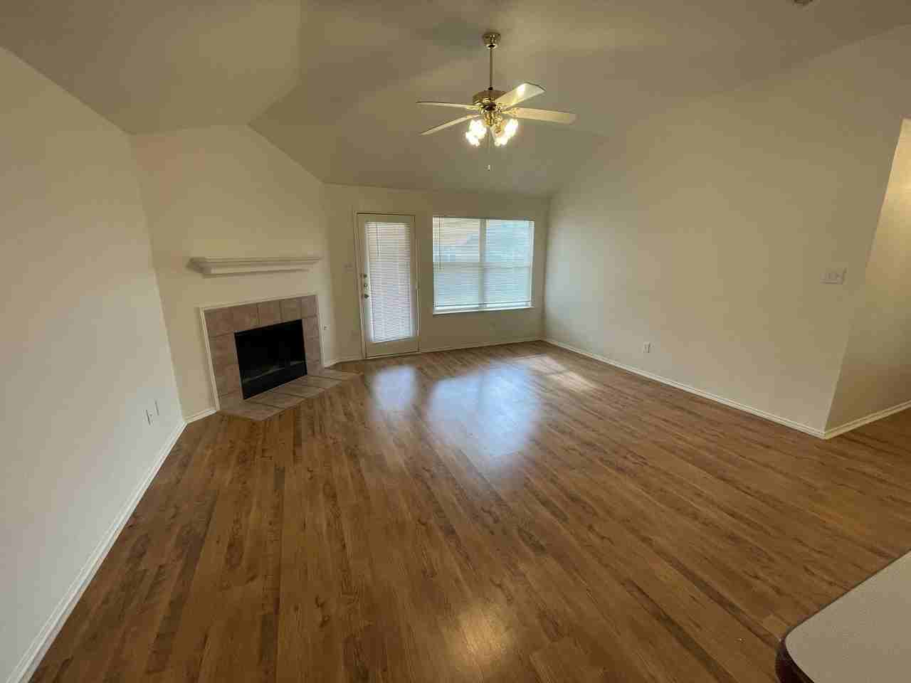 1428 Wind Dancer Trl - Photo 6 of 24