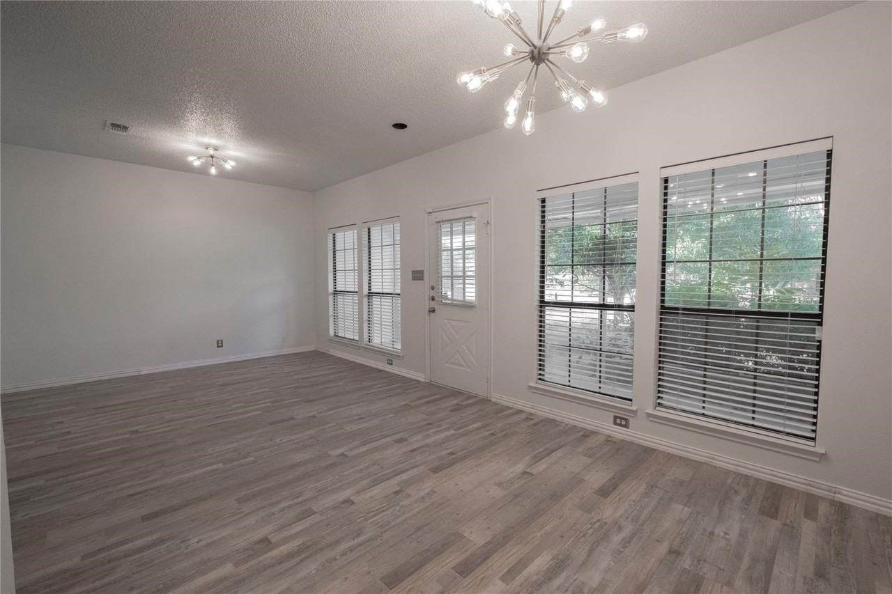 8201 Llano Ave - Photo 4 of 30