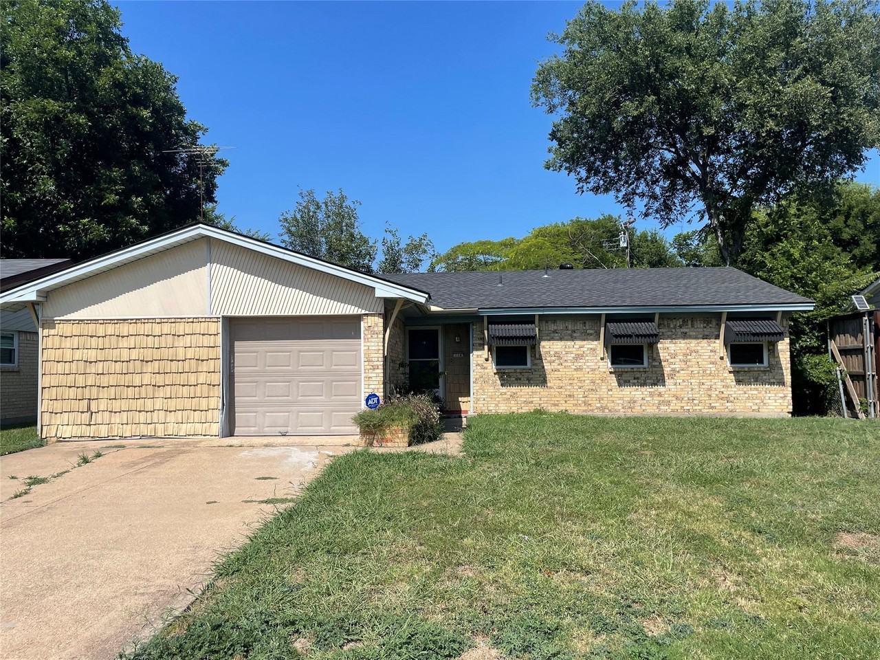 114 Crestridge Dr