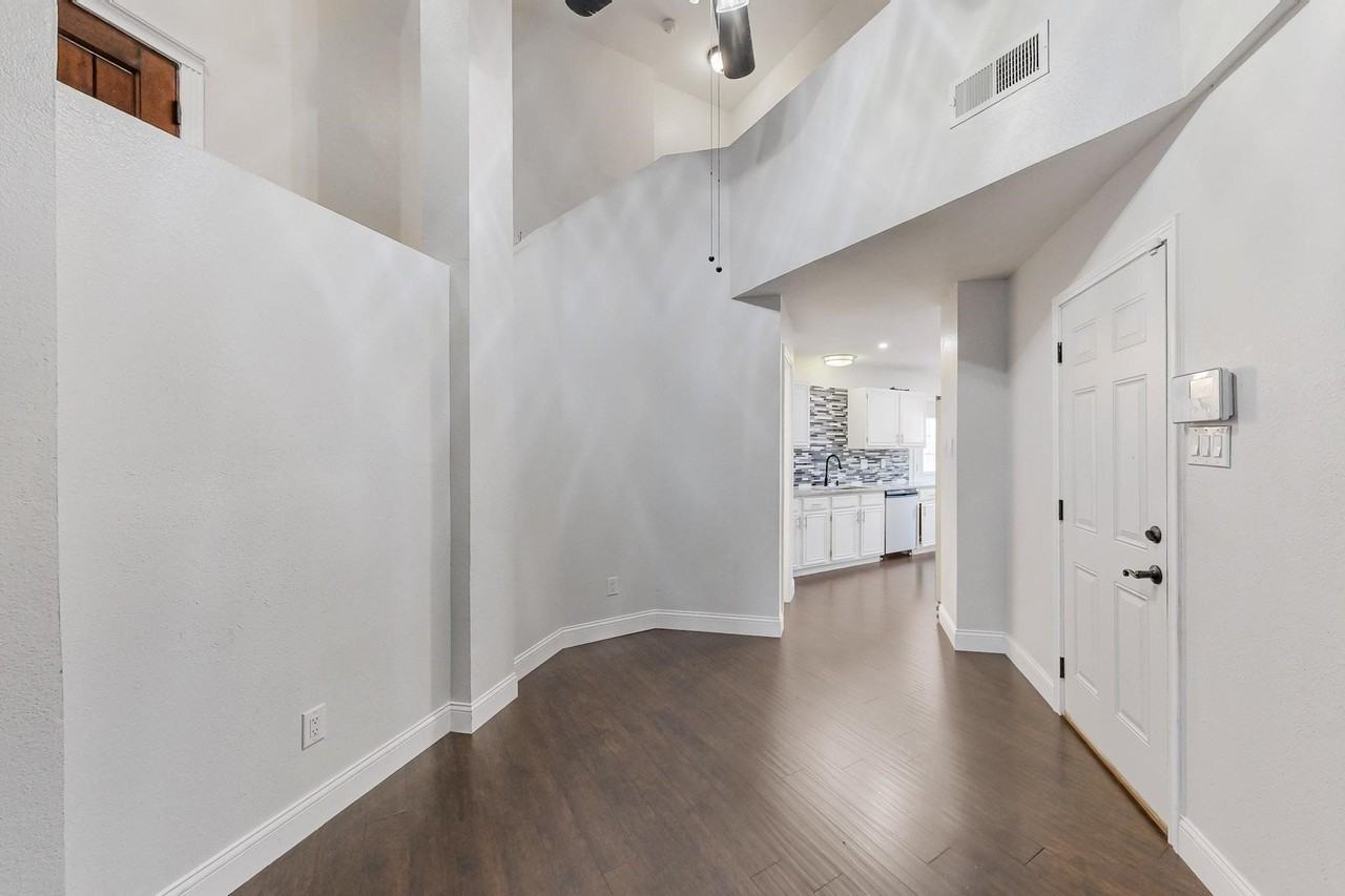 7936 Quest Ct - Photo 7 of 39