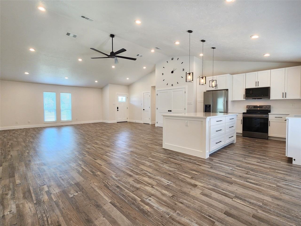 5004 N Colony Blvd - Photo 5 of 30