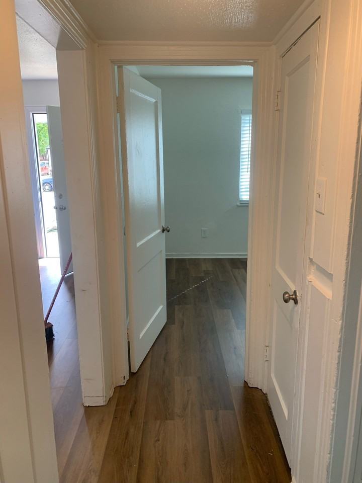 517 Hawthorne St - Photo 7 of 11