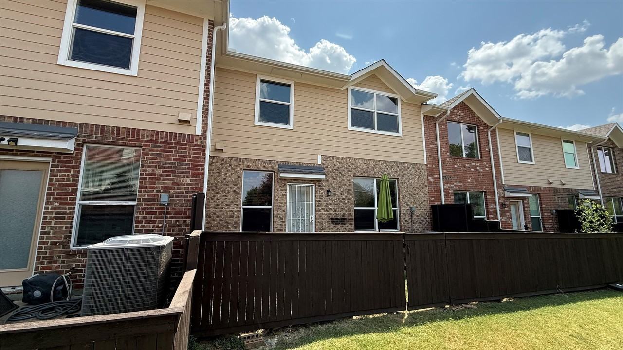 4651 Penelope Ln - Photo 2 of 19