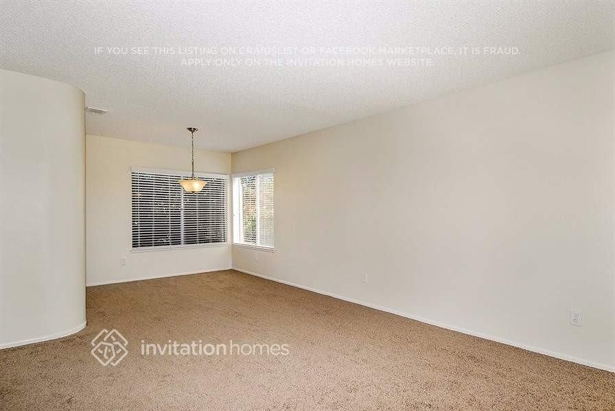 15940 Miller Ave - Photo 4 of 21