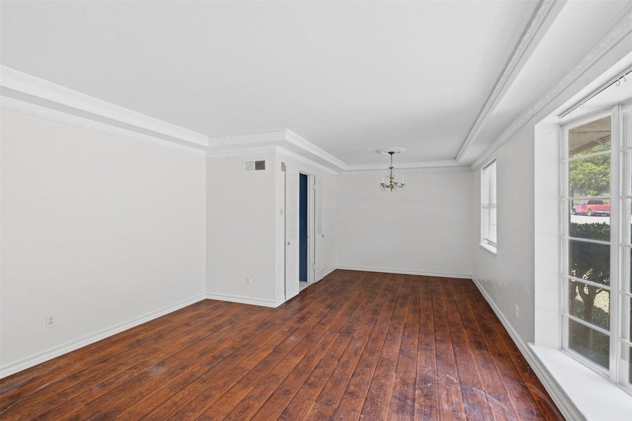 6607 Autumn Woods Trl - Photo 6 of 29