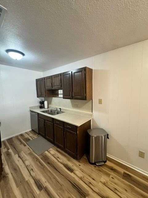 935 Minter Ln #937 - Photo 4 of 15
