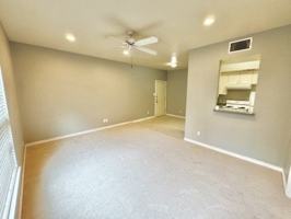 featured image of 631 Texas St