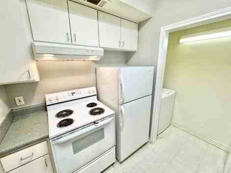 631 Texas St - Photo 7 of 13