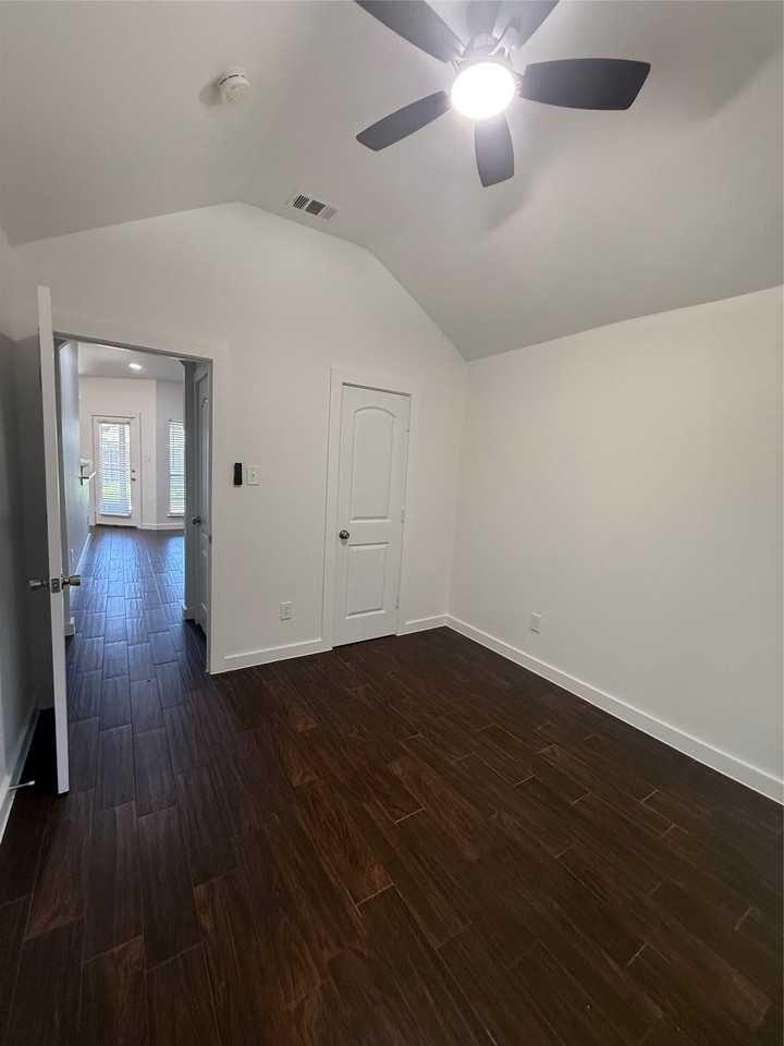 310 Millstone Dr - Photo 4 of 23