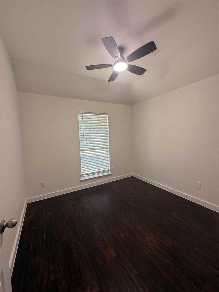 310 Millstone Dr - Photo 5 of 23