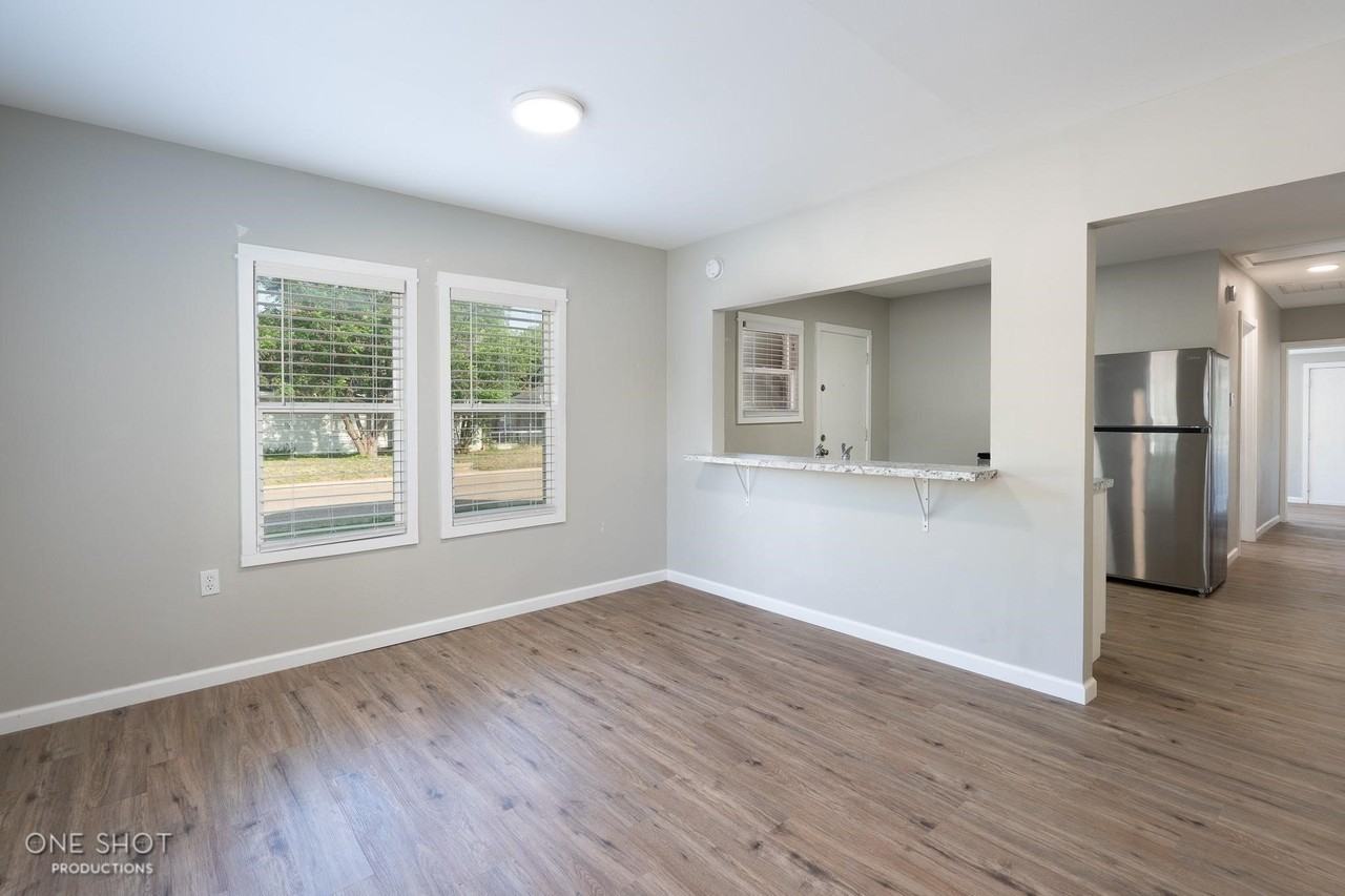 2744 Russell Ave - Photo 5 of 26