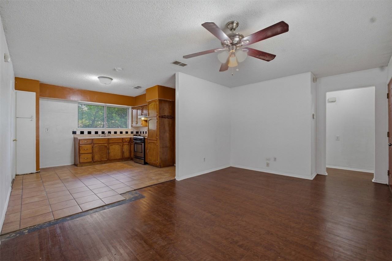 4577 Bonanza Ln - Photo 4 of 16
