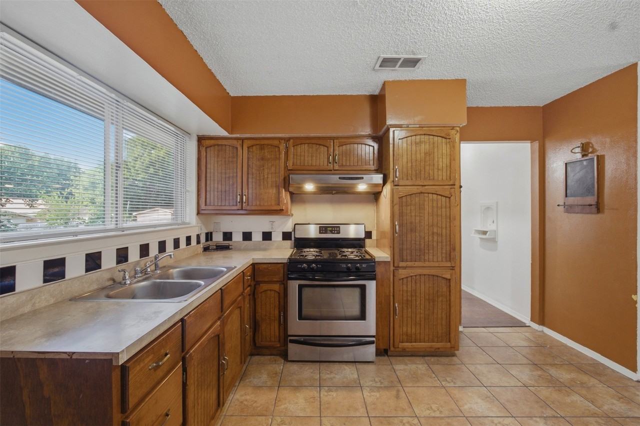 4577 Bonanza Ln - Photo 7 of 16