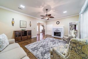 featured image of 3305 Eisenhower Ln