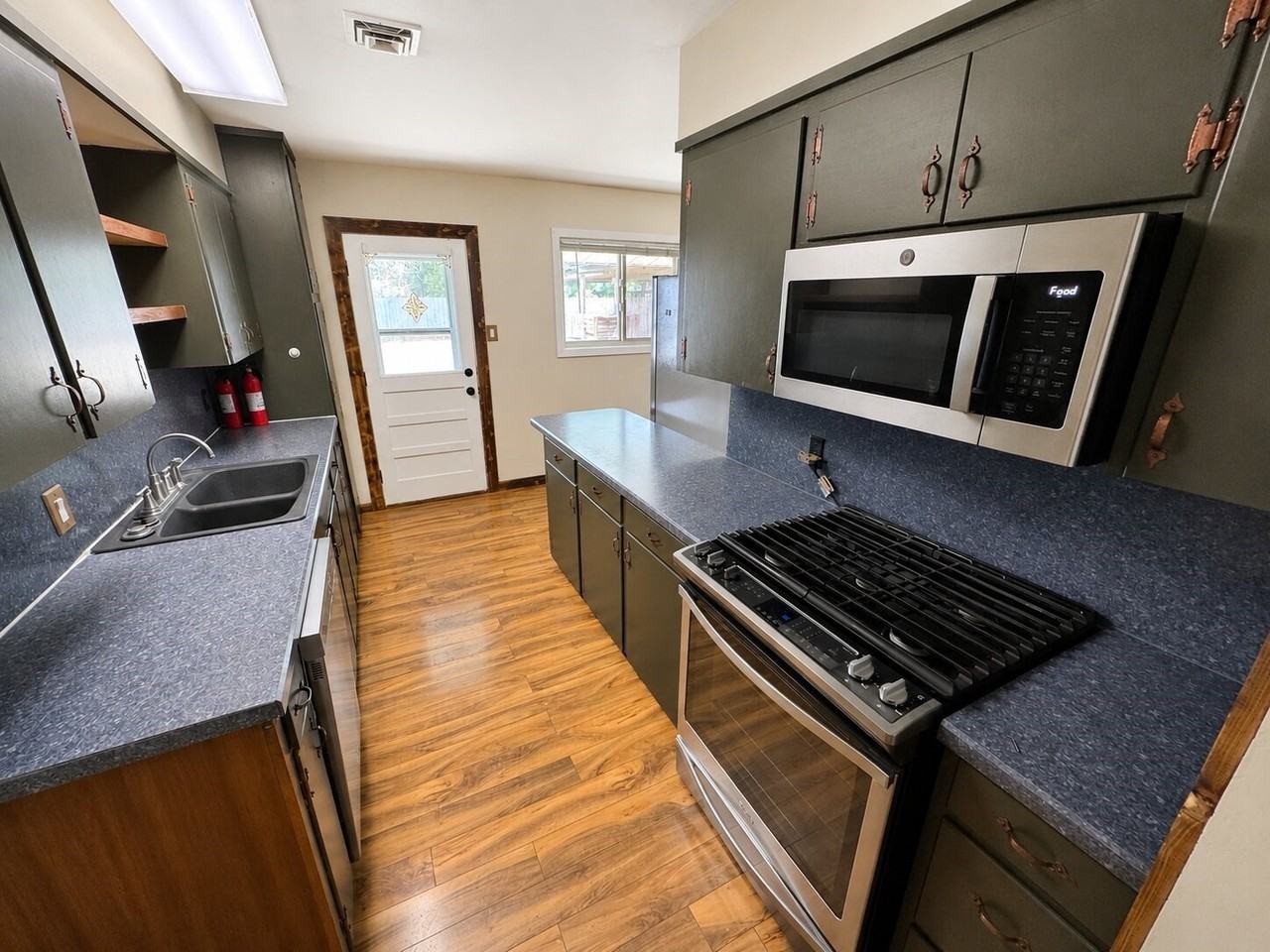 2905 Kirk Ln - Photo 3 of 11