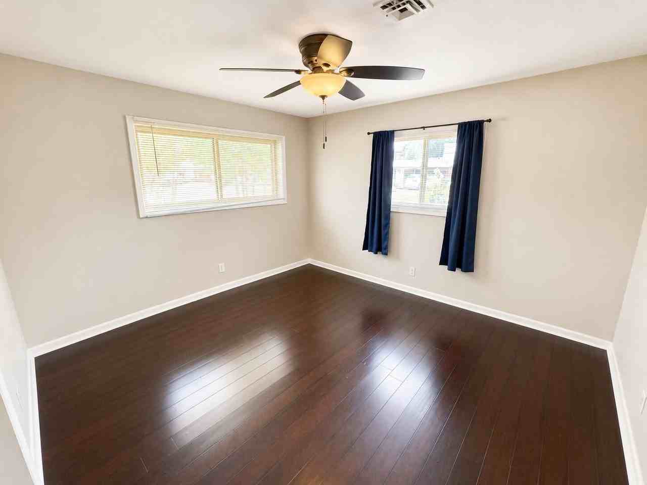 2905 Kirk Ln - Photo 4 of 11