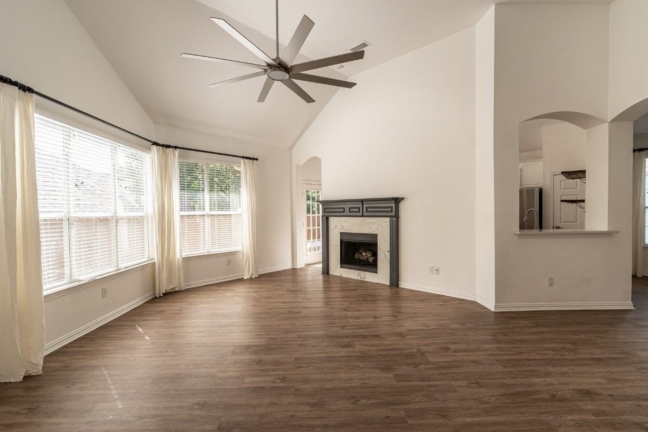 5022 Enclave Ct - Photo 6 of 21