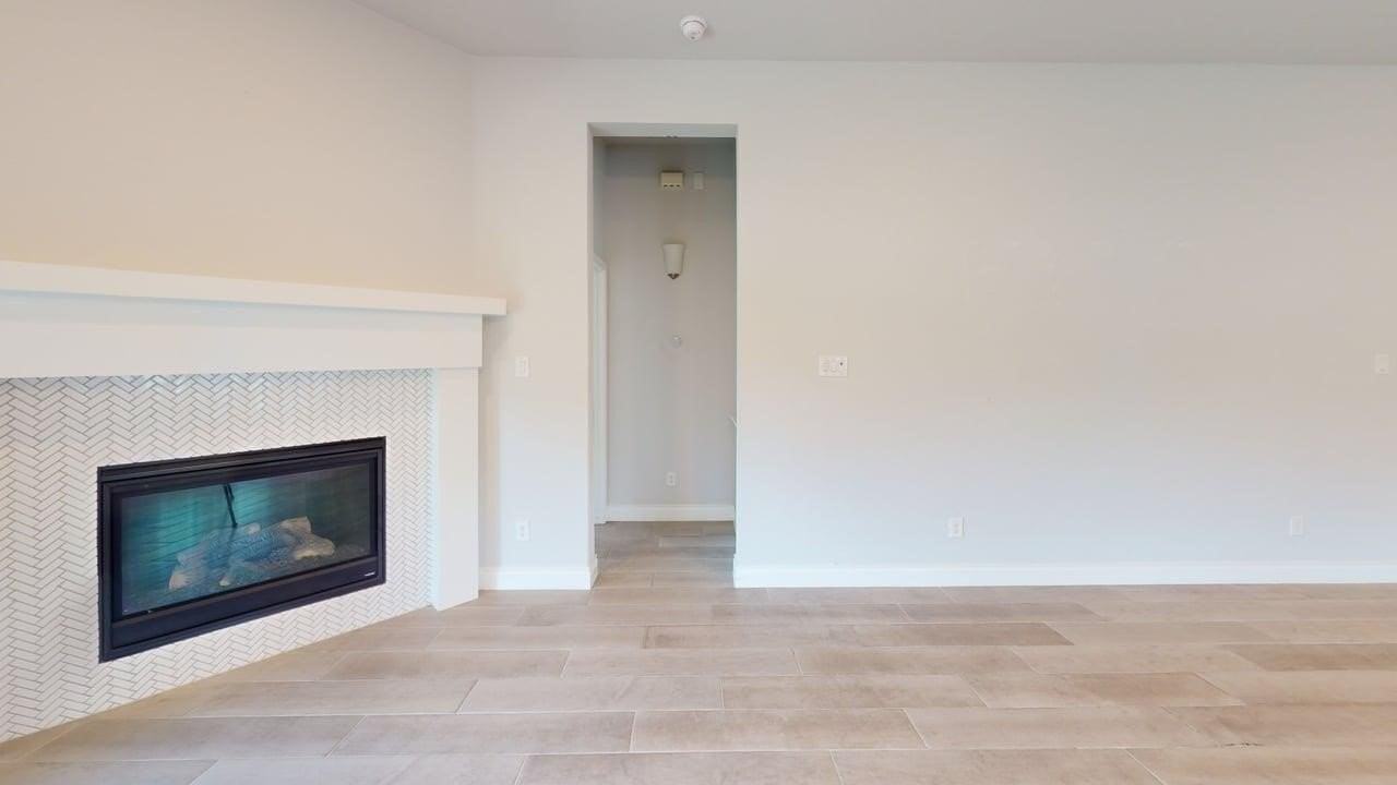 2401 Robin Way - Photo 7 of 31