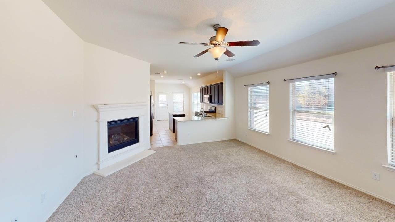 1235 Acmite Ave - Photo 6 of 18