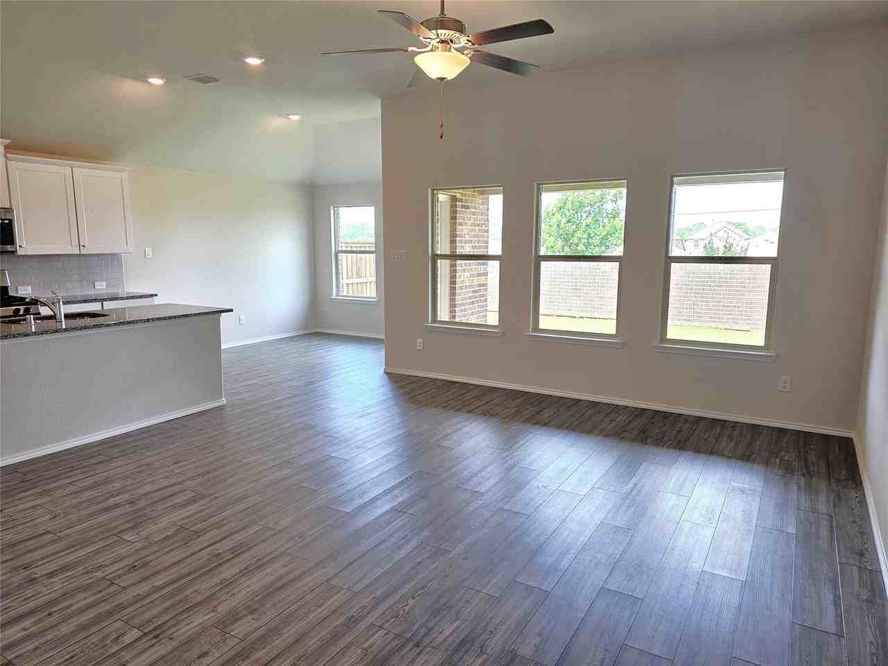4529 Ashmark Rd - Photo 4 of 22
