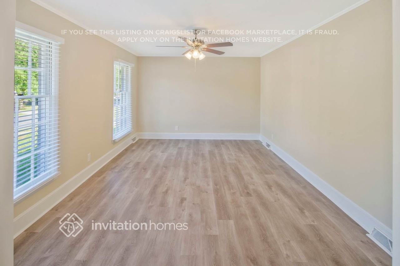 4213 Gladstone Ln - Photo 4 of 26