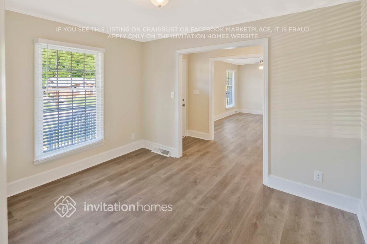 4213 Gladstone Ln - Photo 6 of 26