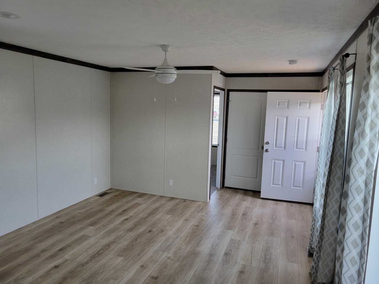 19 Canal Dr #300-019 - Photo 5 of 8