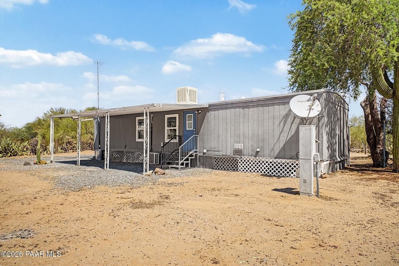 6525 N Brushtail Ln - Photo 2 of 10