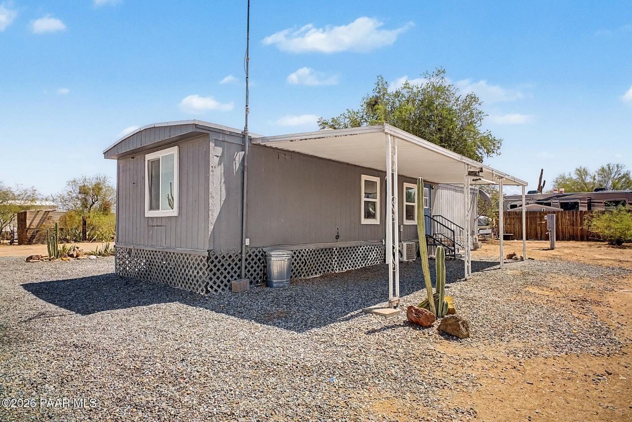 6525 N Brushtail Ln - Photo 4 of 10