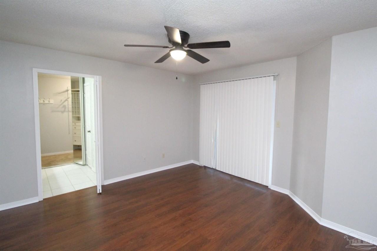 8154 Treetop Ln - Photo 7 of 14