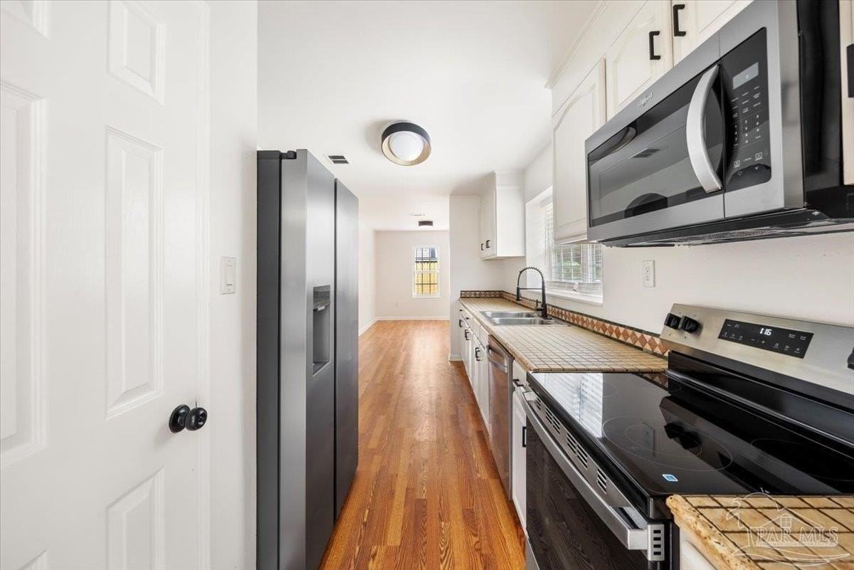 415 Colbert Ave #A - Photo 2 of 17