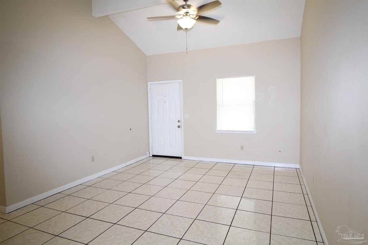 907 N 77th Ave #B - Photo 2 of 12