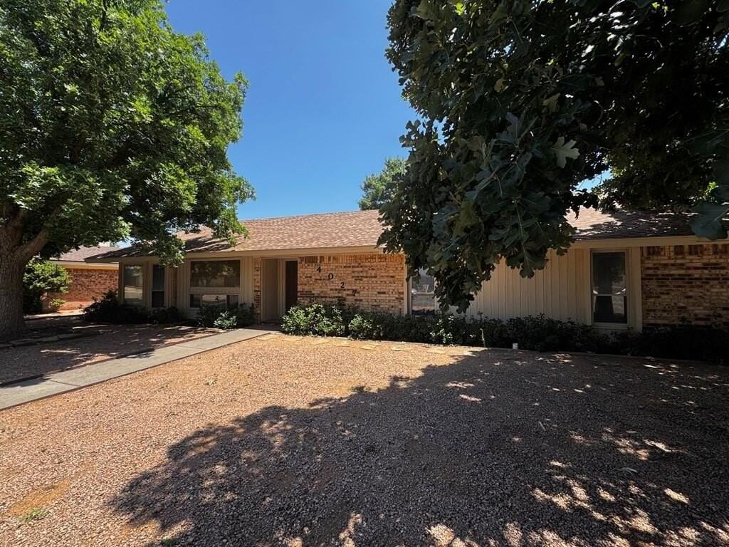 4027 Angelina Dr - Photo 2 of 27