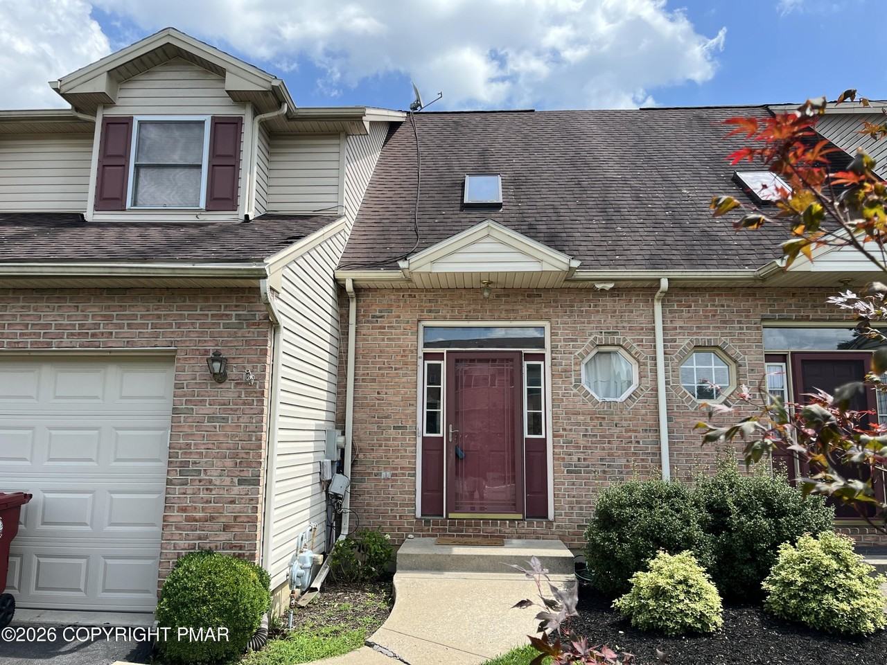 2635 Middle Way - Photo 2 of 16